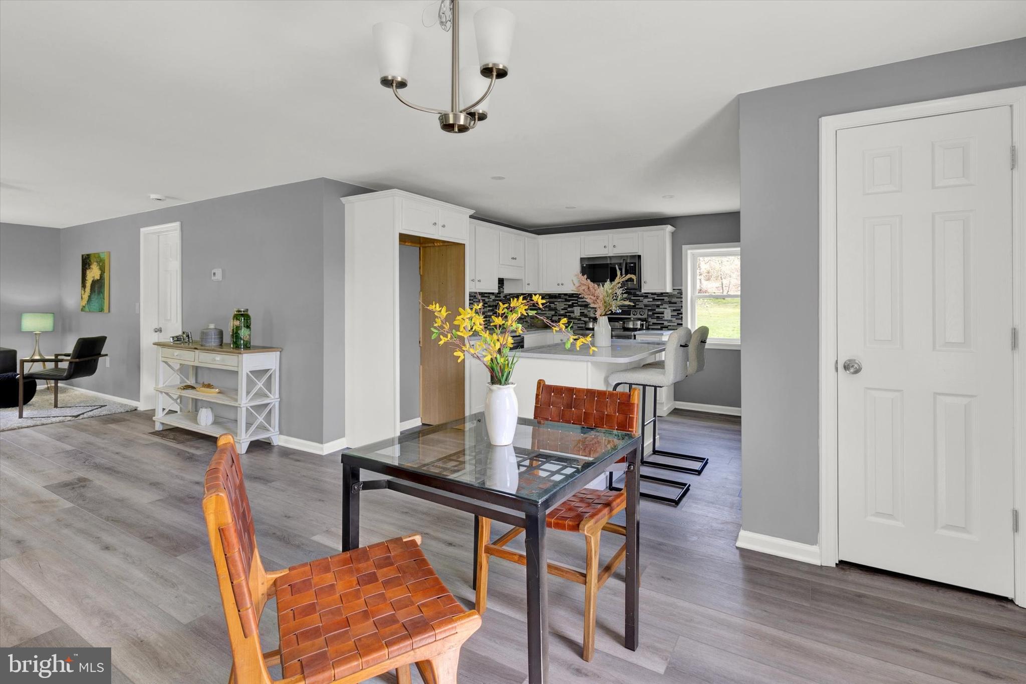 1698 Wabank Road Lancaster, PA 17603 - Photo 6 of 28 Gallery Image 6