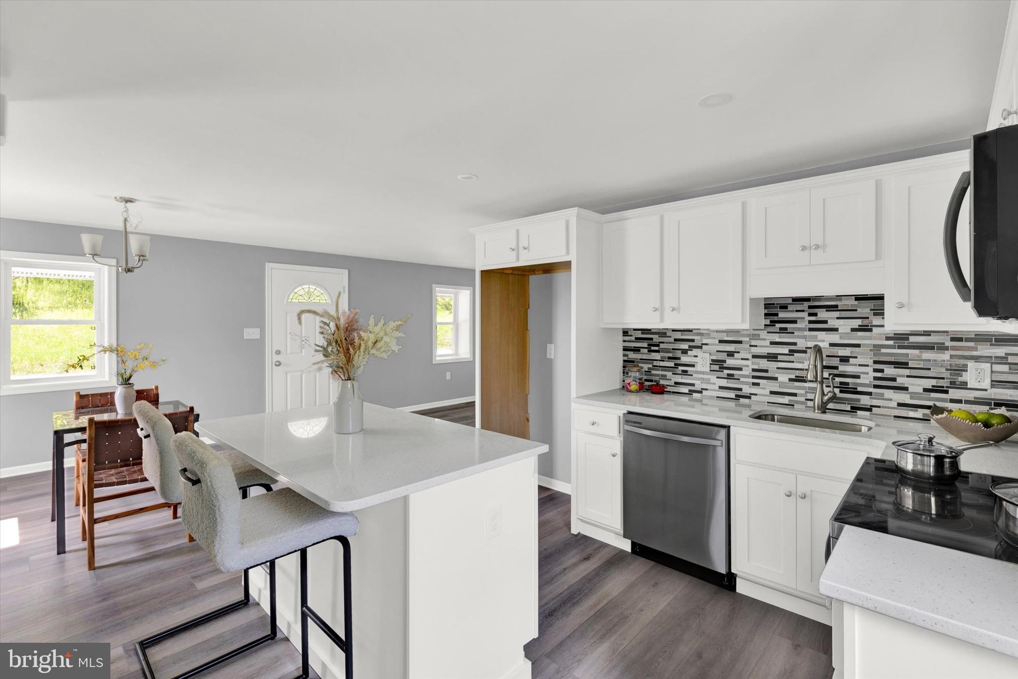 1698 Wabank Road Lancaster, PA 17603 - Photo 8 of 28 Gallery Image 8