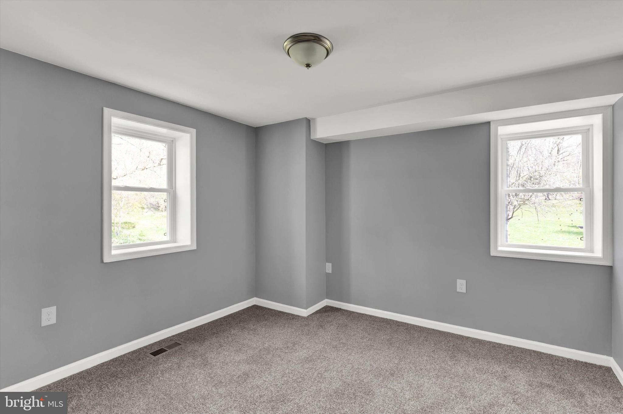 1698 Wabank Road Lancaster, PA 17603 - Photo 10 of 28 Gallery Image 10