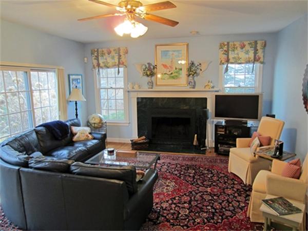 25 Squirrel Road Wellesley, MA 02481 - Photo 9 of 16