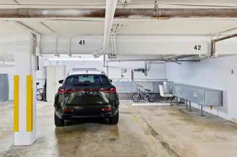 $479,000 | 3051 Northeast 48th Street, Unit 509, Fort Lauderdale, FL 33308