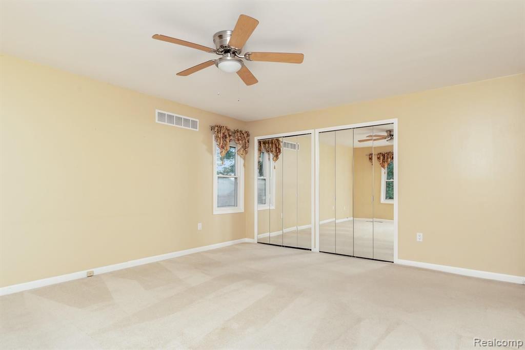 887 Ten Point Drive Rochester, MI 48309 - Photo 23 of 39