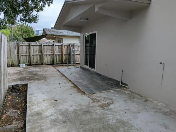 $3,600 | 536 Northwest 43rd Court, Miami, FL 33126
