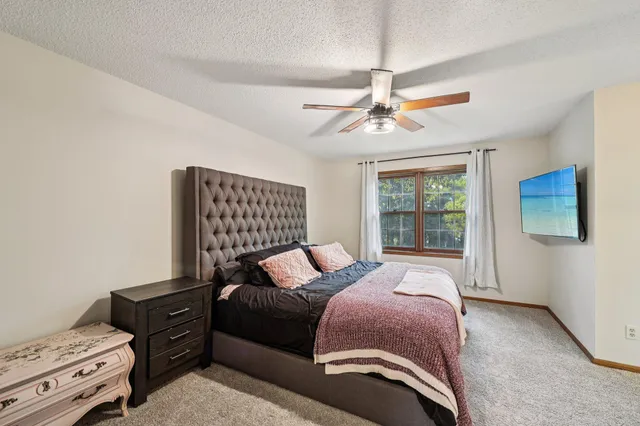 $232,500 | 320 Karen Lane Northeast, Columbia Heights, MN 55421