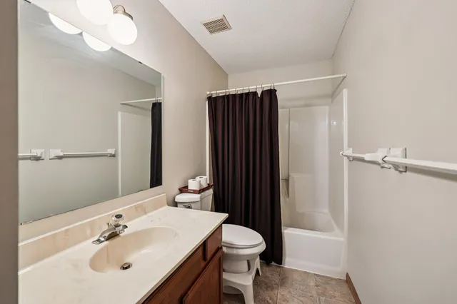 $232,500 | 320 Karen Lane Northeast, Columbia Heights, MN 55421