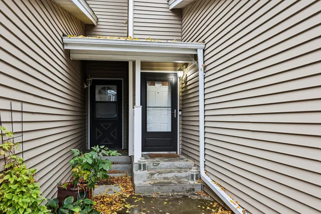 $232,500 | 320 Karen Lane Northeast, Columbia Heights, MN 55421