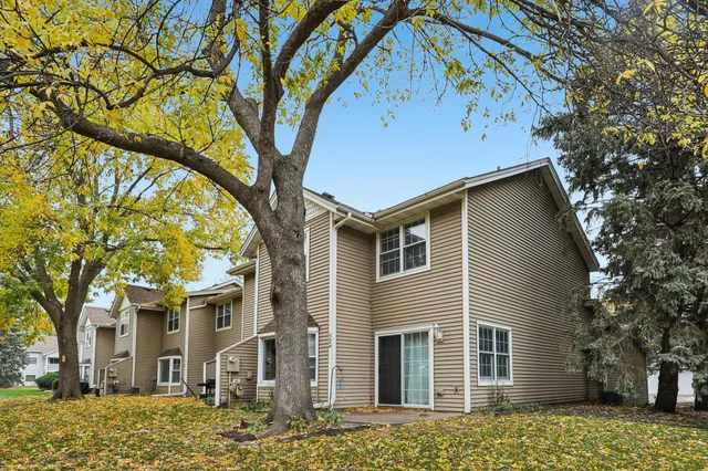 $232,500 | 320 Karen Lane Northeast, Columbia Heights, MN 55421