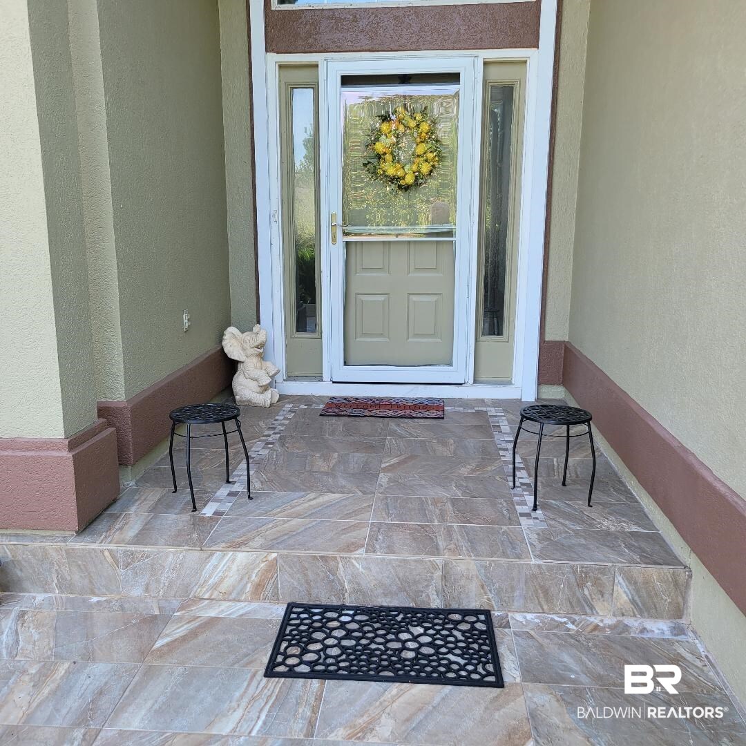 9185 Lakeview Drive Foley, AL 36535 - Photo 7 of 49 FRONT DOOR