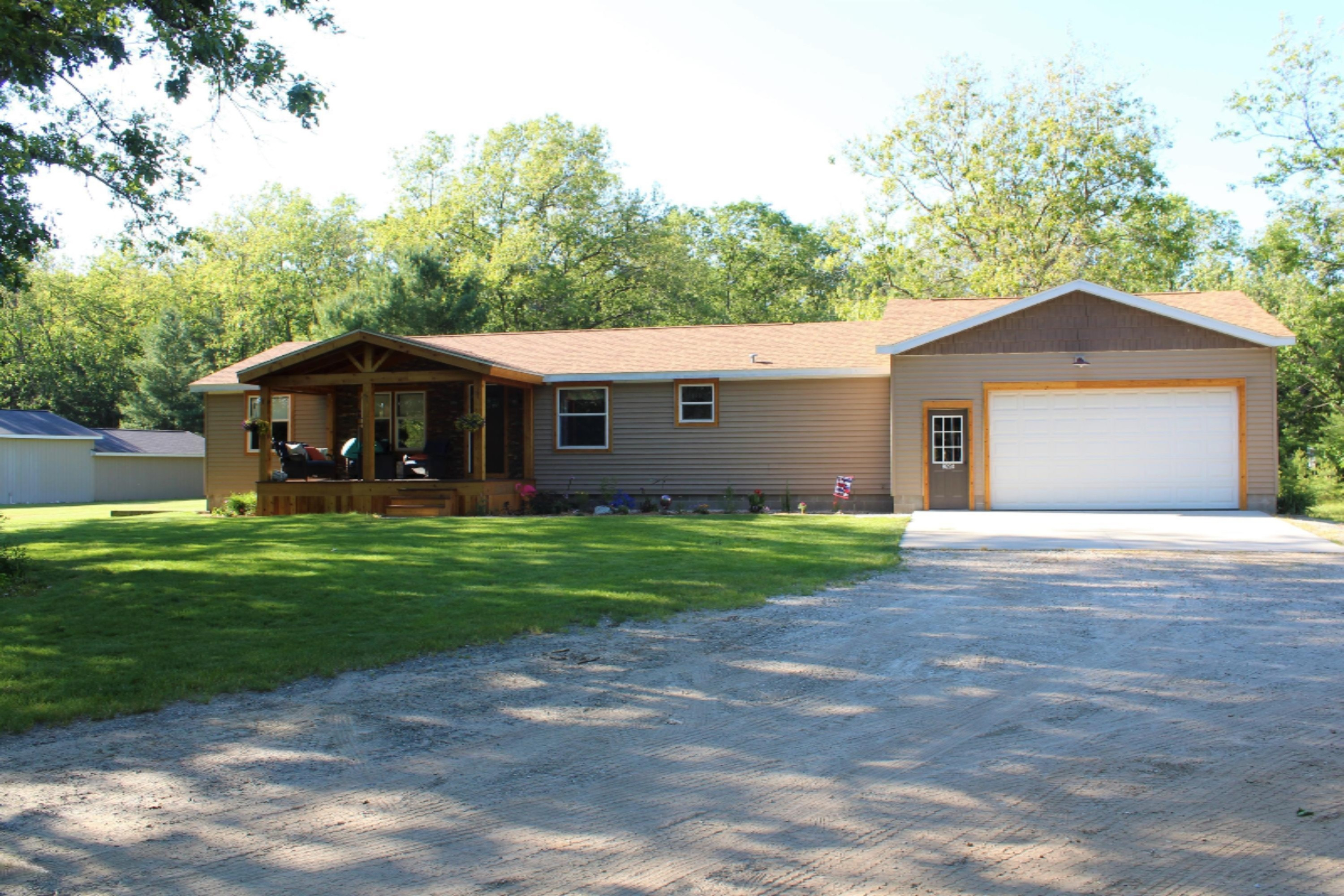 8224 South 116th Avenue Rothbury, MI 49452 - Photo 1 of 72 IMG_0835