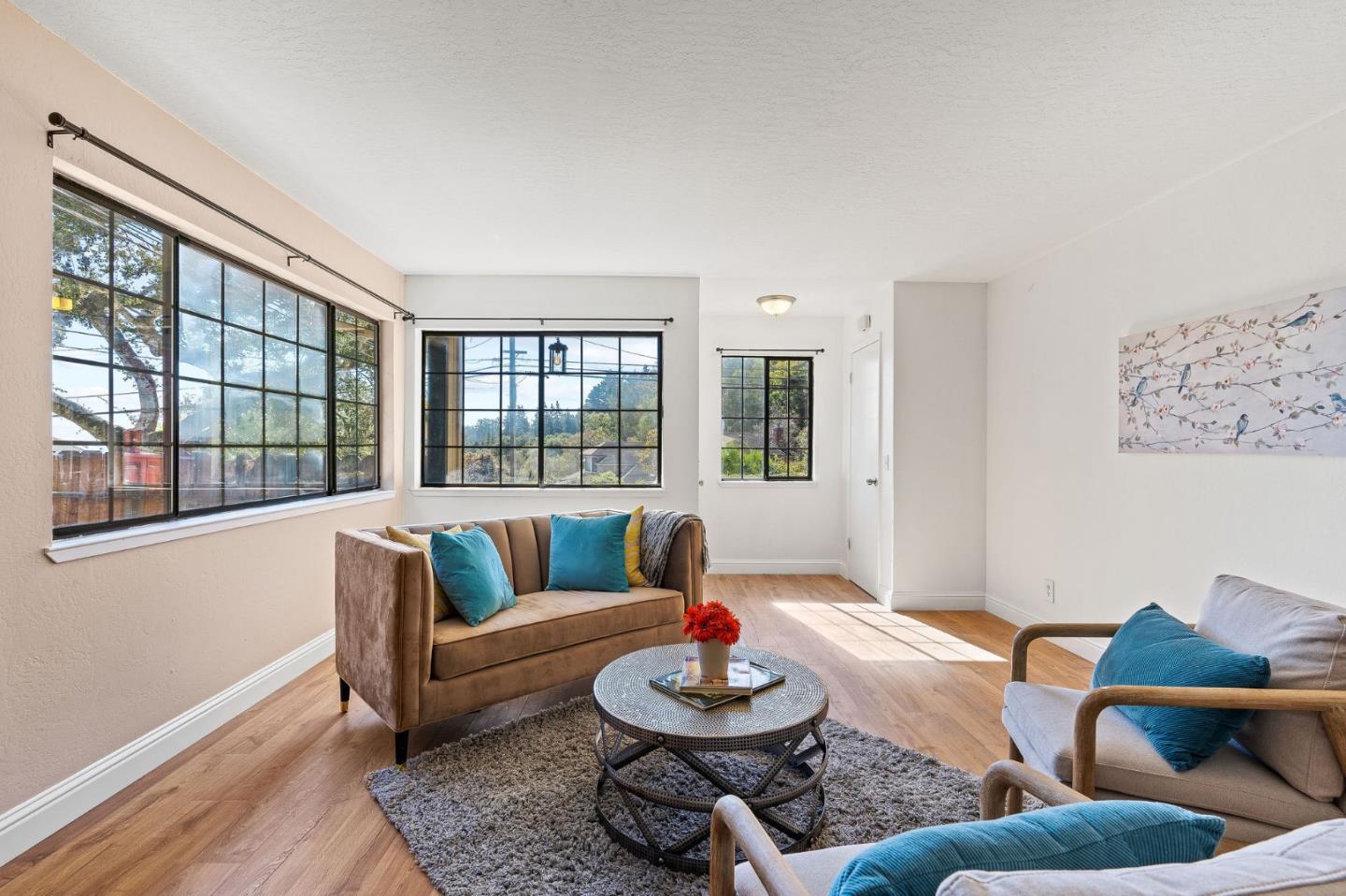 276 Hames Road Watsonville, CA 95076 - Photo 12 of 43 a living room with furniture and a potted plant