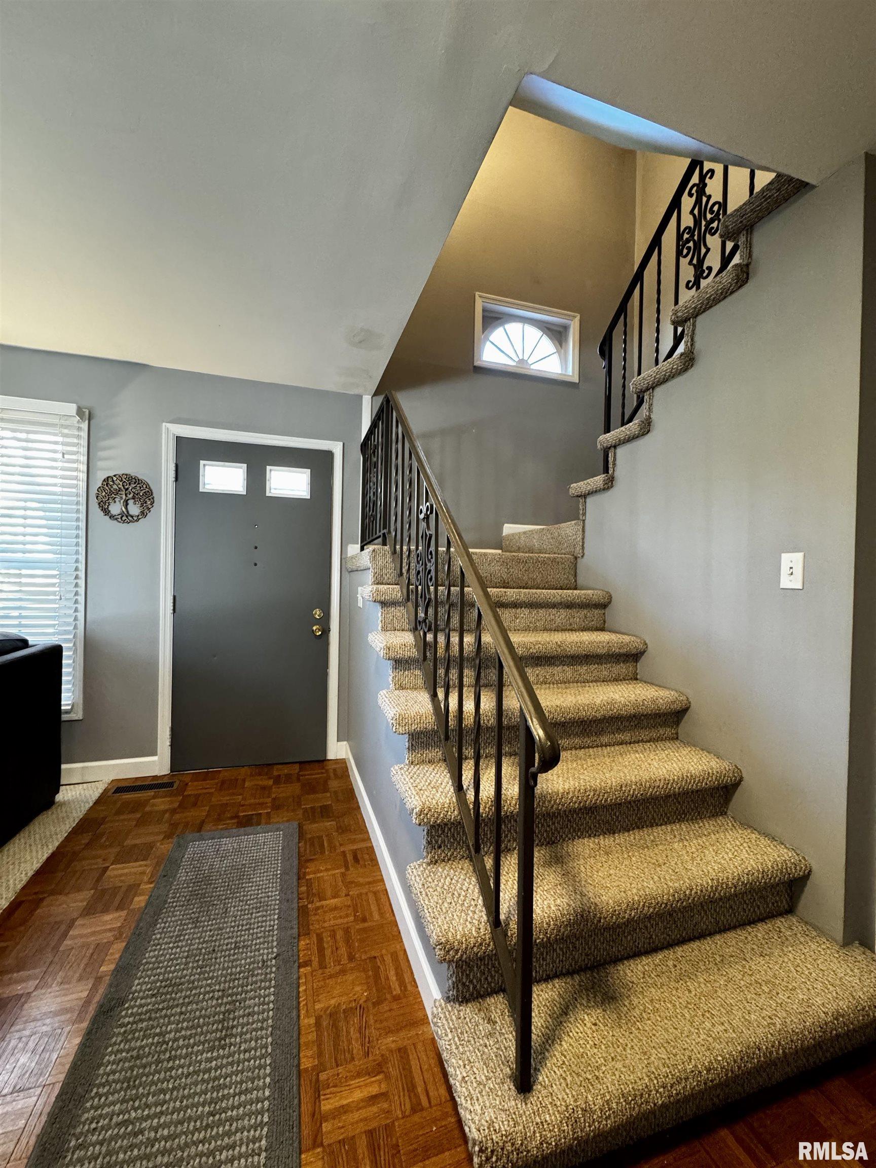 30 South Yorktown Road Macomb, IL 61455 - Photo 2 of 19 Gallery Image 2