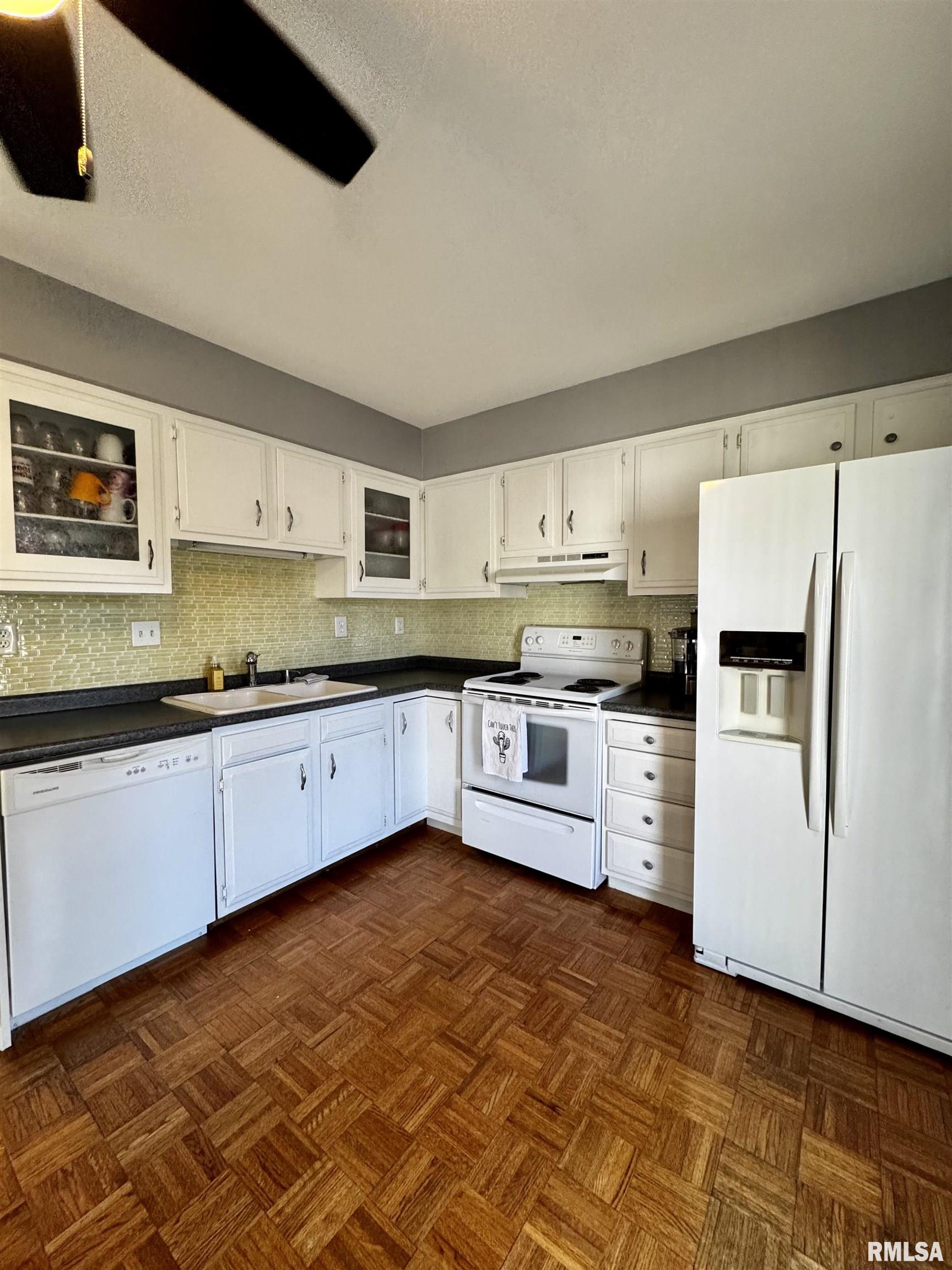 30 South Yorktown Road Macomb, IL 61455 - Photo 10 of 19 Gallery Image 10