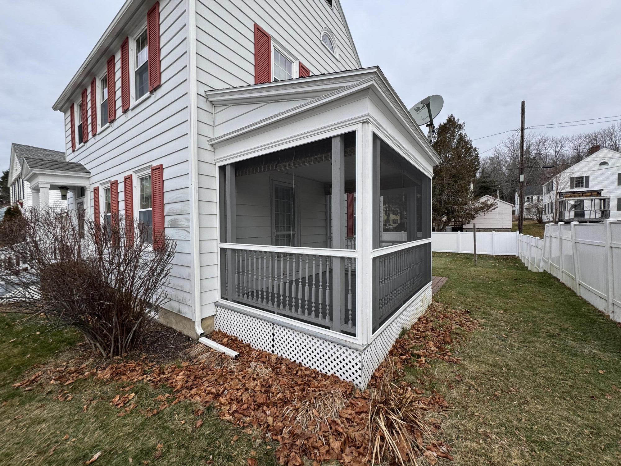 5 Spring Street Bucksport, ME 04416 - Photo 23 of 27 20241220_142755067_iOS