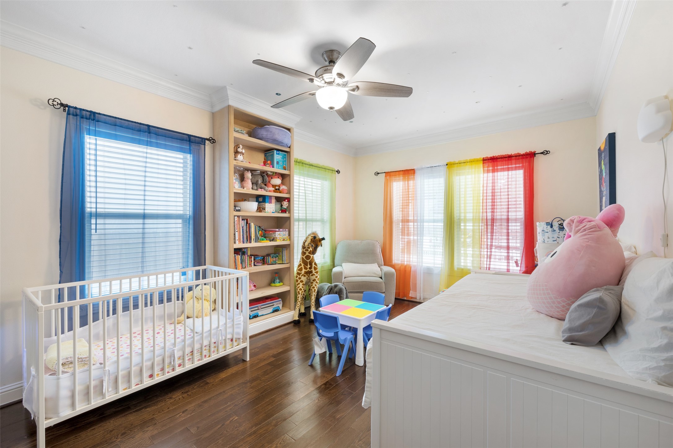608 Jewett Street Houston, TX 77009 - Photo 19 of 23 a bedroom with furniture and a window