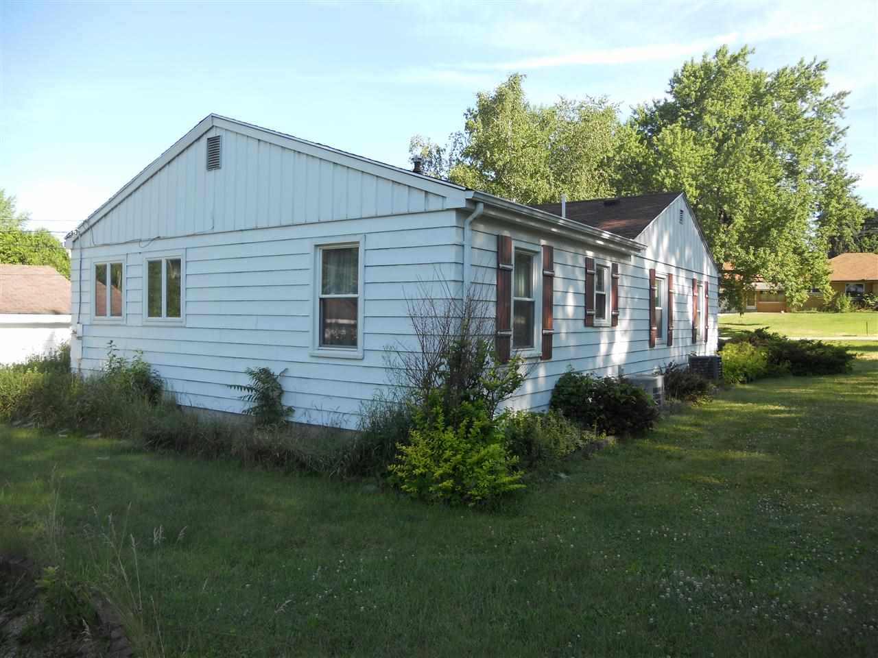 19660 Ruth Avenue South Bend, IN 46614 - Photo 2 of 18 Gallery Image 2