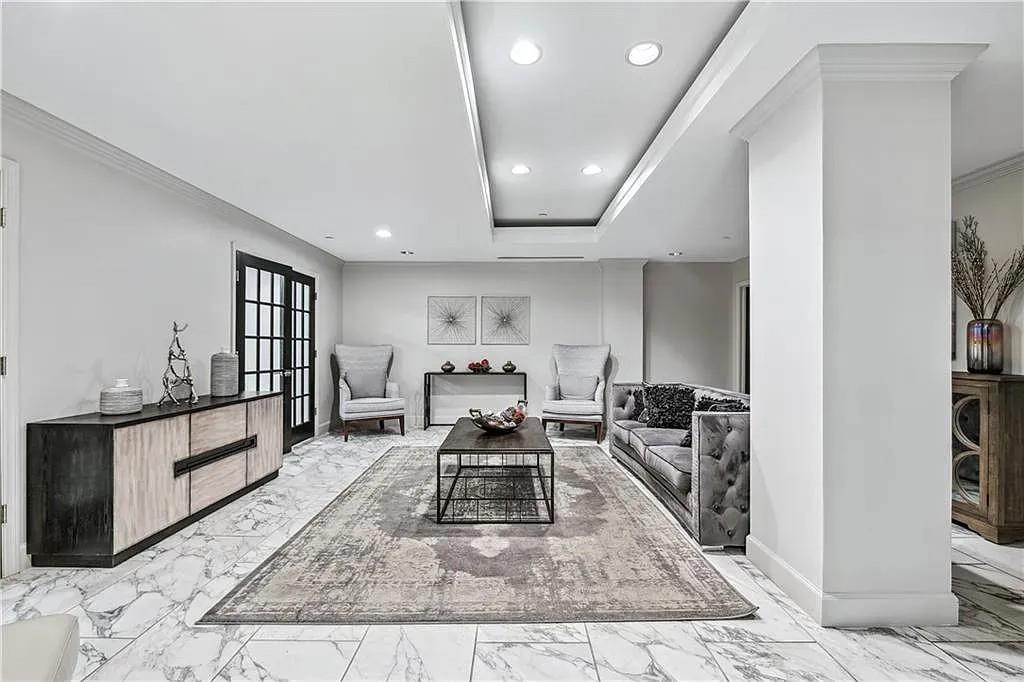 2870 Pharr Ct S Northwest, Unit 1902 Atlanta, GA 30305 - Photo 31 of 40