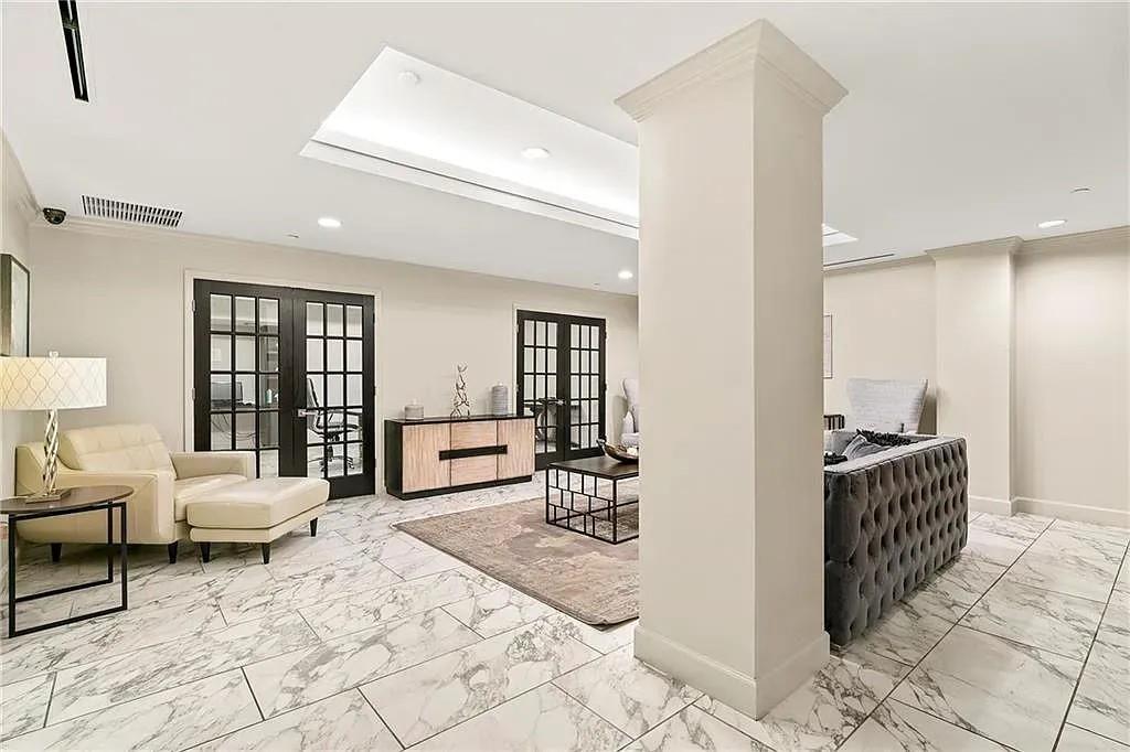 2870 Pharr Ct S Northwest, Unit 1902 Atlanta, GA 30305 - Photo 32 of 40