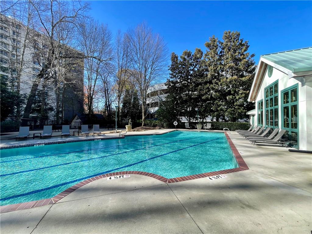 2870 Pharr Ct S Northwest, Unit 1902 Atlanta, GA 30305 - Photo 39 of 40