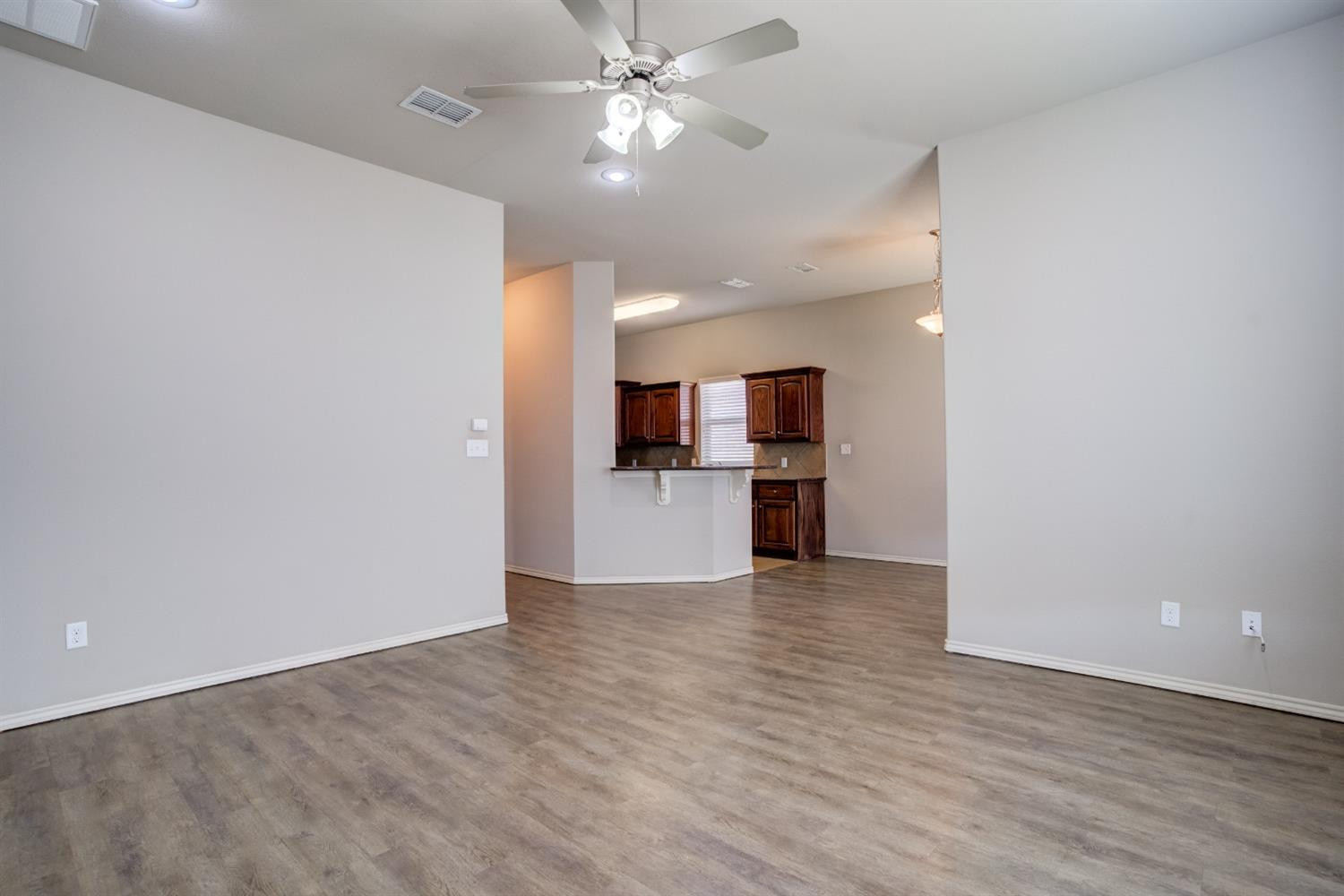 7803 85th Street Lubbock, TX 79424 - Photo 5 of 24 Photo 5