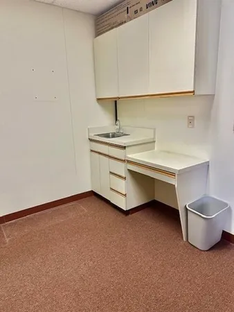 $975 | 251 7th Street, Unit C204, New Kensington, PA 15068