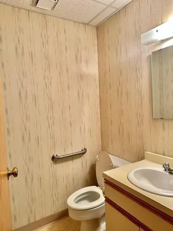 $975 | 251 7th Street, Unit C204, New Kensington, PA 15068