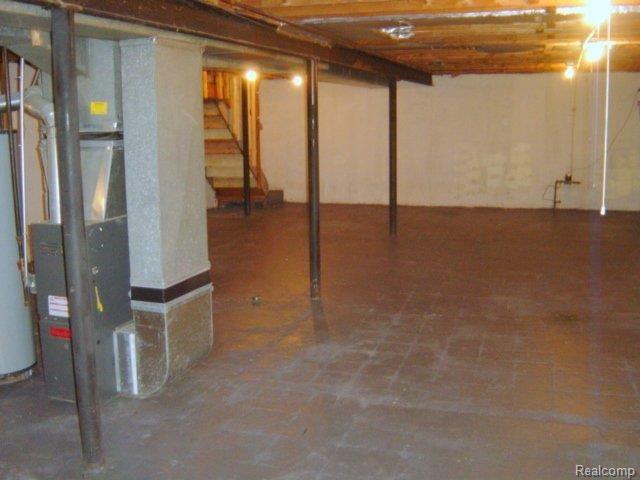 3568 Allen Avenue Inkster, MI 48141 - Photo 10 of 11 Great Storage