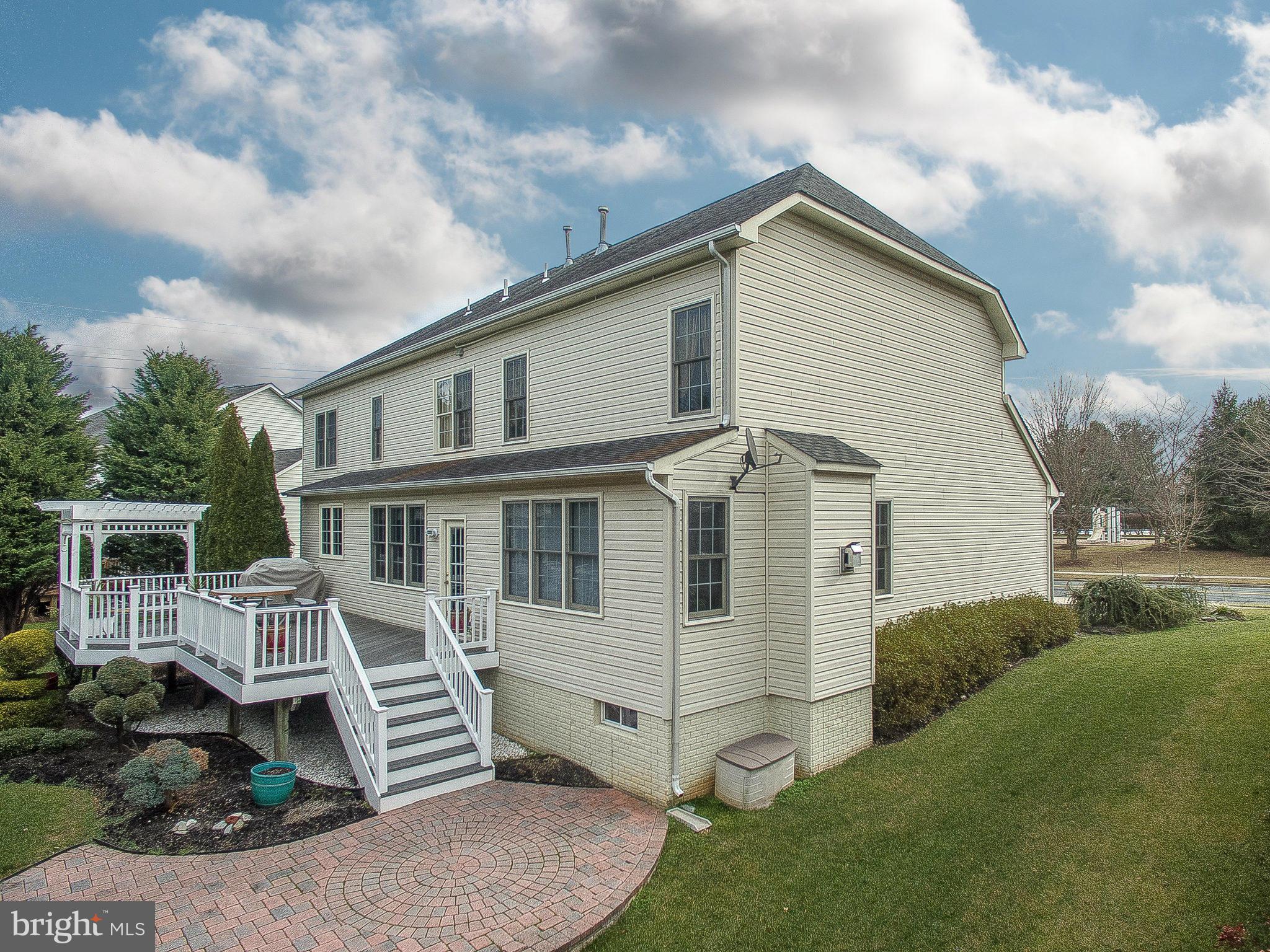 18312 Wickham Road Olney, MD 20832 - Photo 29 of 30 Exterior (Rear)