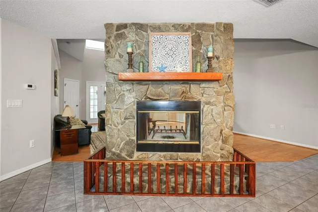 $458,999 | 8412 Christopher Lane, Weeki Wachee, FL 34613