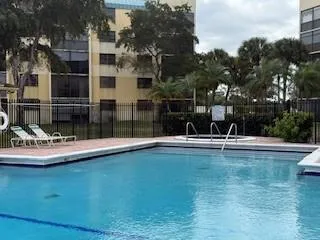 $2,000 | 6475 West Oakland Park Boulevard, Unit 401, Lauderhill, FL 33313