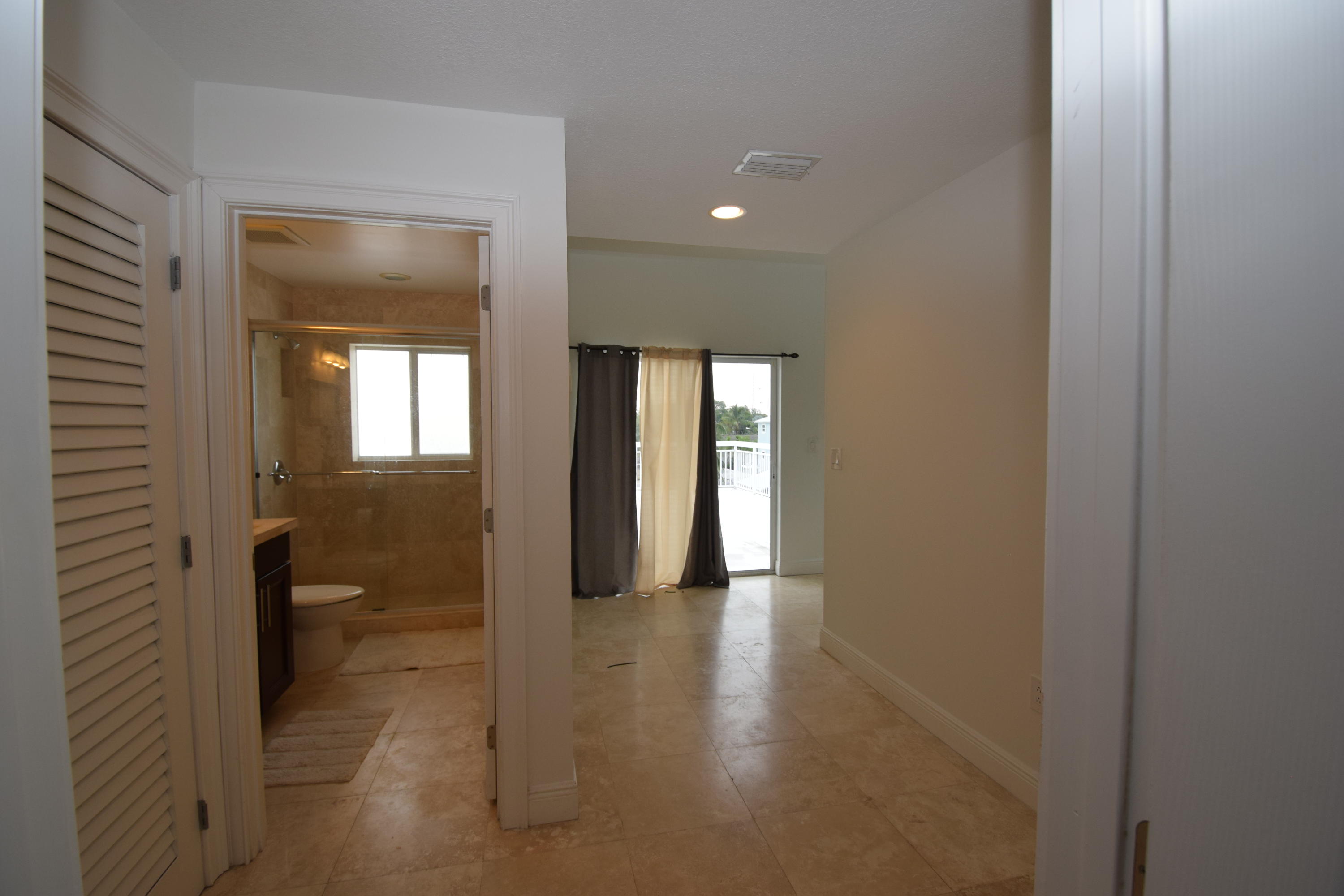 151 Long Key Road Key Largo, FL 33037 - Photo 14 of 35 Hall to Master