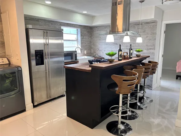 $725,000 | 2101 Northeast 55th Court, Fort Lauderdale, FL 33308