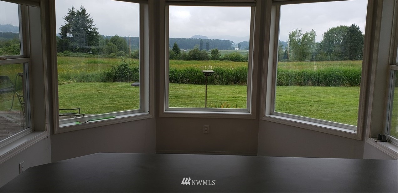 3209 Swan Road Mount Vernon, WA 98273 - Photo 4 of 10 Gallery Image 4