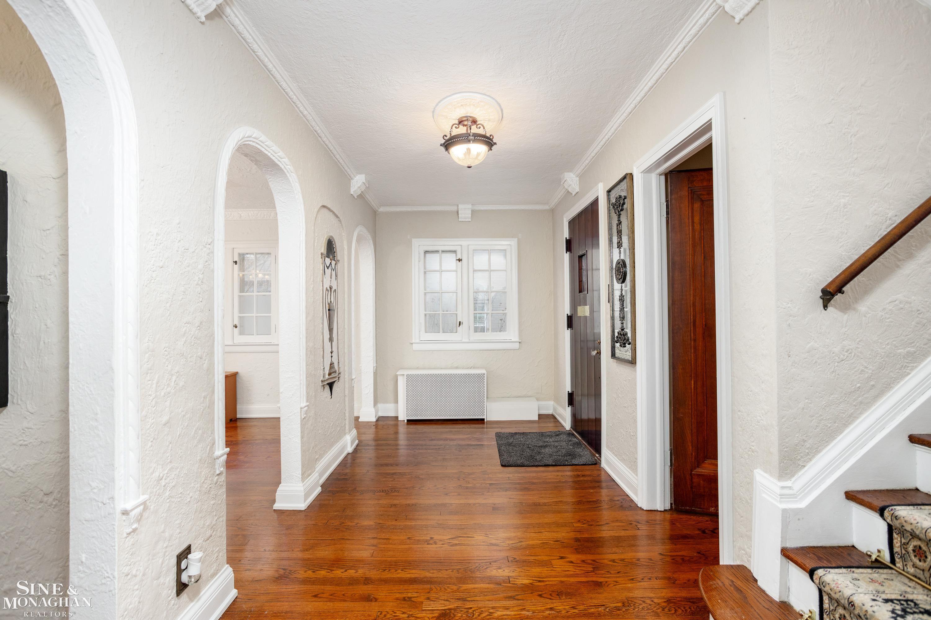 1231 Bishop Road Grosse Pointe Park, MI 48230 - Photo 4 of 54