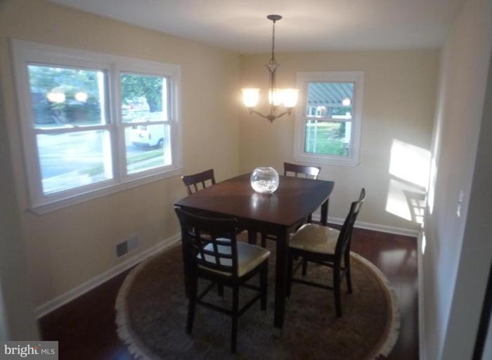 503 Shamrock Lane Pikesville, MD 21208 - Photo 4 of 21 Dining Room