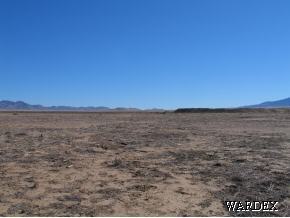 5127 East Gilbert Road Kingman, AZ 86401 - Photo 3 of 12 Additional Photo