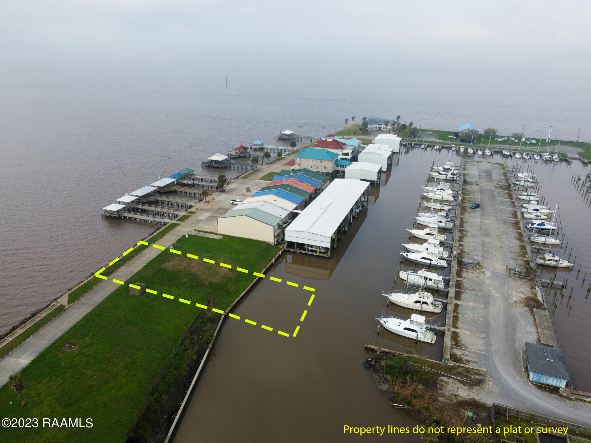 516 Bayview Lane Franklin, LA 70538 - Photo 3 of 9 2 DJI_0371.1