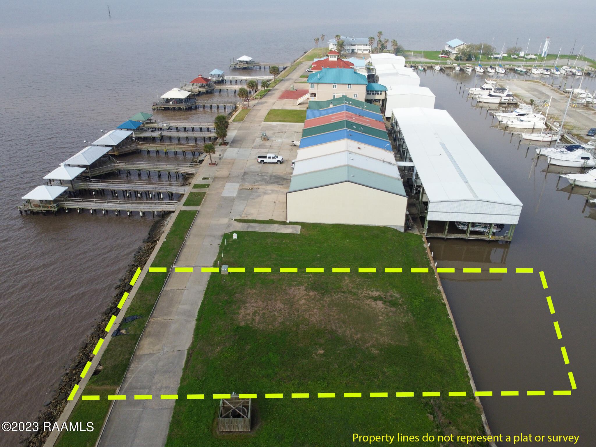 516 Bayview Lane Franklin, LA 70538 - Photo 7 of 9 7 DJI_0376.1