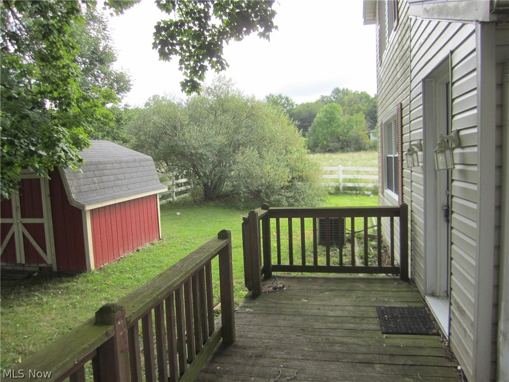 928 Eastern Road Doylestown, OH 44230 - Photo 10 of 48 Wrap Around Deck