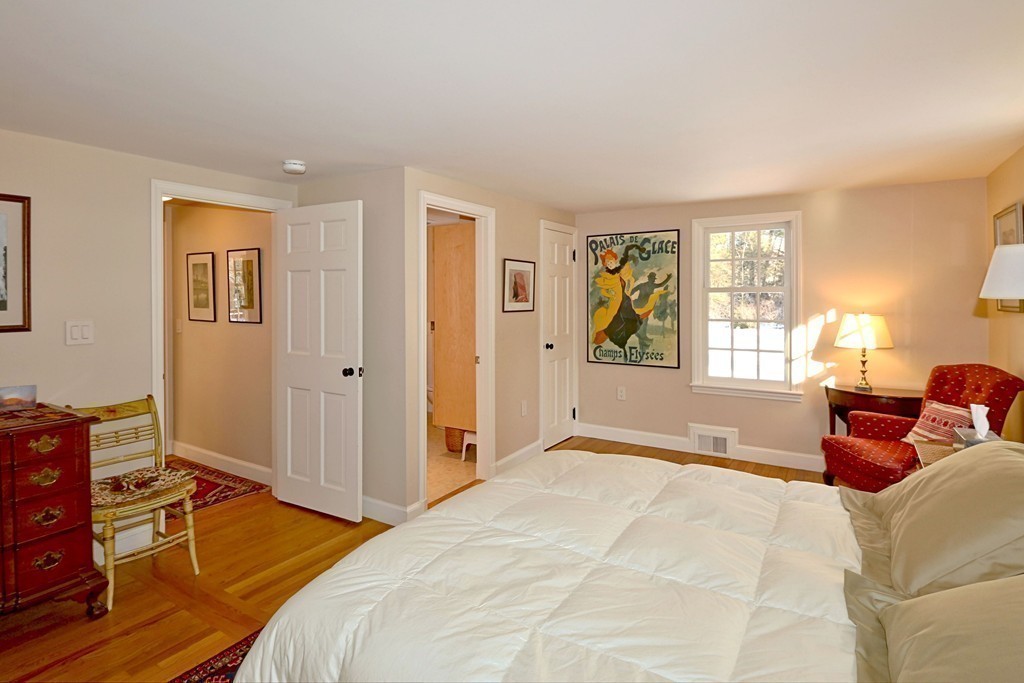 12 Plain Road Wayland, MA 01778 - Photo 11 of 22