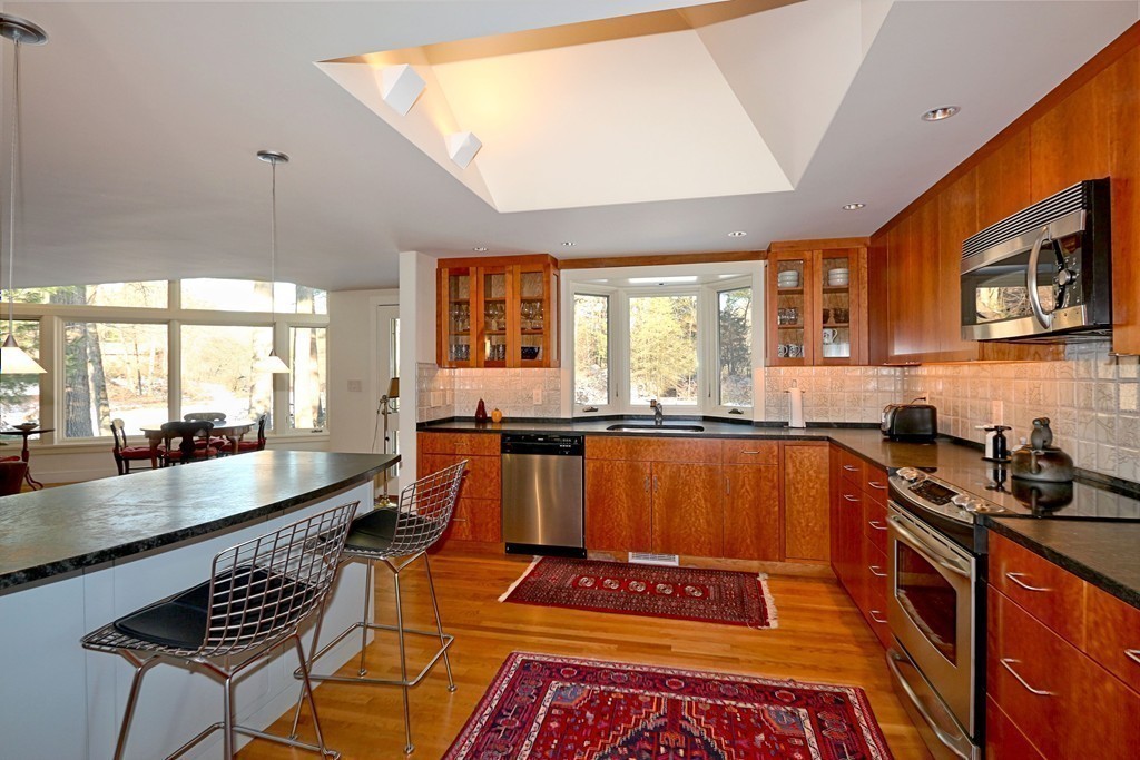 12 Plain Road Wayland, MA 01778 - Photo 6 of 22