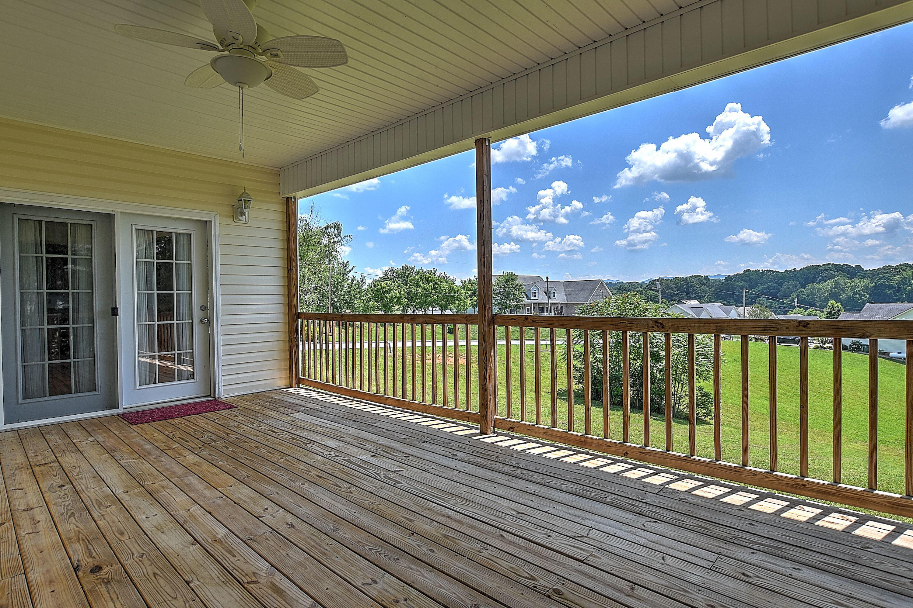 117 Sand Ridge Circle Jonesborough, TN 37659 - Photo 23 of 31 117 Sand Ridge-40