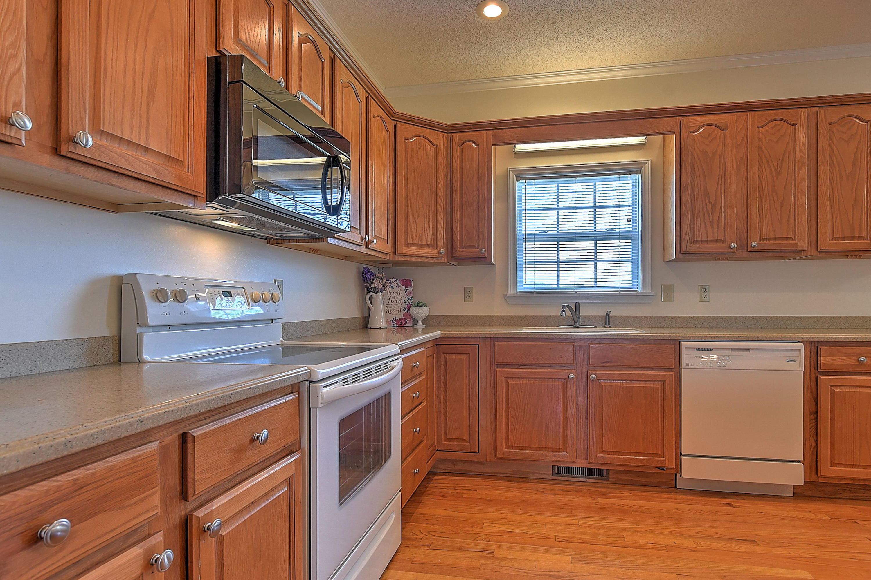 117 Sand Ridge Circle Jonesborough, TN 37659 - Photo 6 of 31 117 Sand Ridge-18