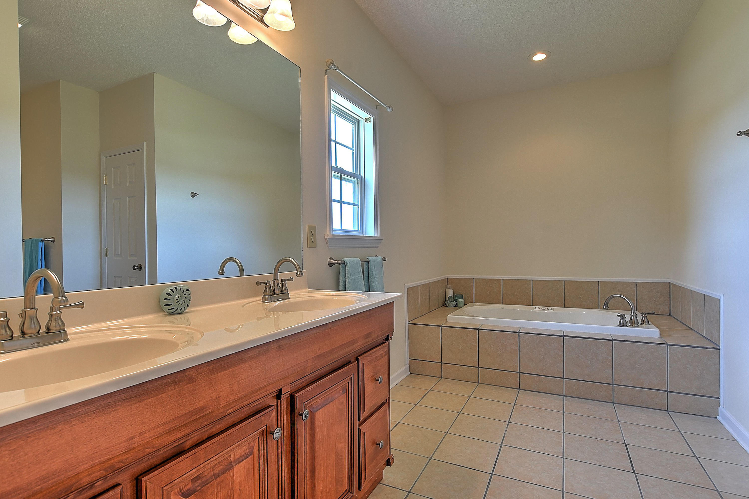 117 Sand Ridge Circle Jonesborough, TN 37659 - Photo 9 of 31 117 Sand Ridge-24