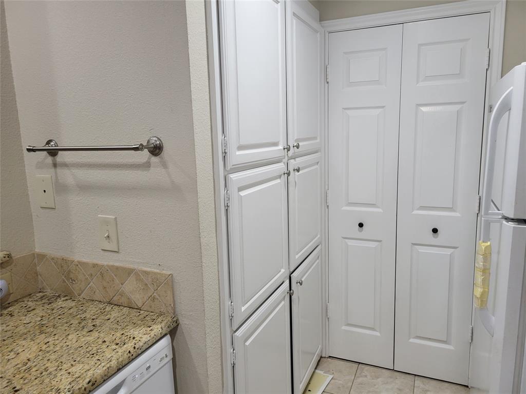 5565 Preston Oaks Road, Unit 117 Dallas, TX 75254 - Photo 8 of 24 a view of bathroom