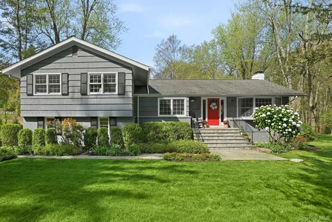 $1,299,000 | 14 Garey Drive, Chappaqua, NY 10514