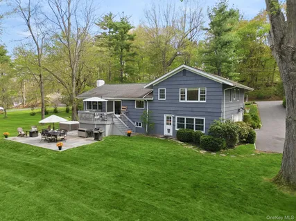 $1,299,000 | 14 Garey Drive, Chappaqua, NY 10514