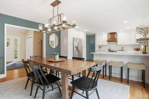 $1,299,000 | 14 Garey Drive, Chappaqua, NY 10514
