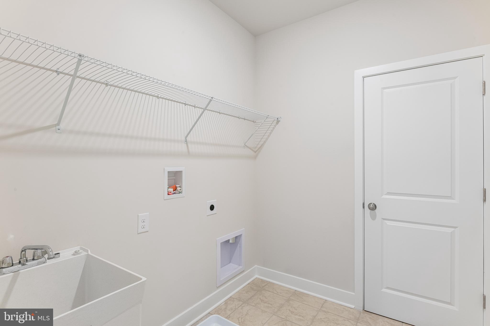 201 Mariners Circle Milton, DE 19968 - Photo 5 of 39 a view of a bathroom