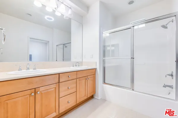 $890,000 | 11227 Paseo Sonesta, Northridge, CA 91326