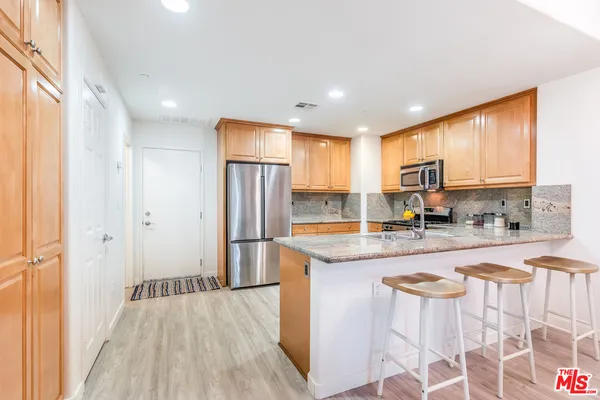 $890,000 | 11227 Paseo Sonesta, Northridge, CA 91326